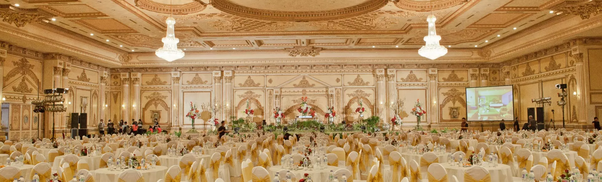 sewa ballroom hotel sidoarjo min