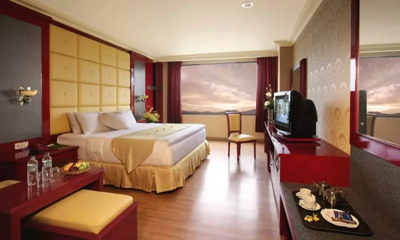 kamar suite hotel utami juanda